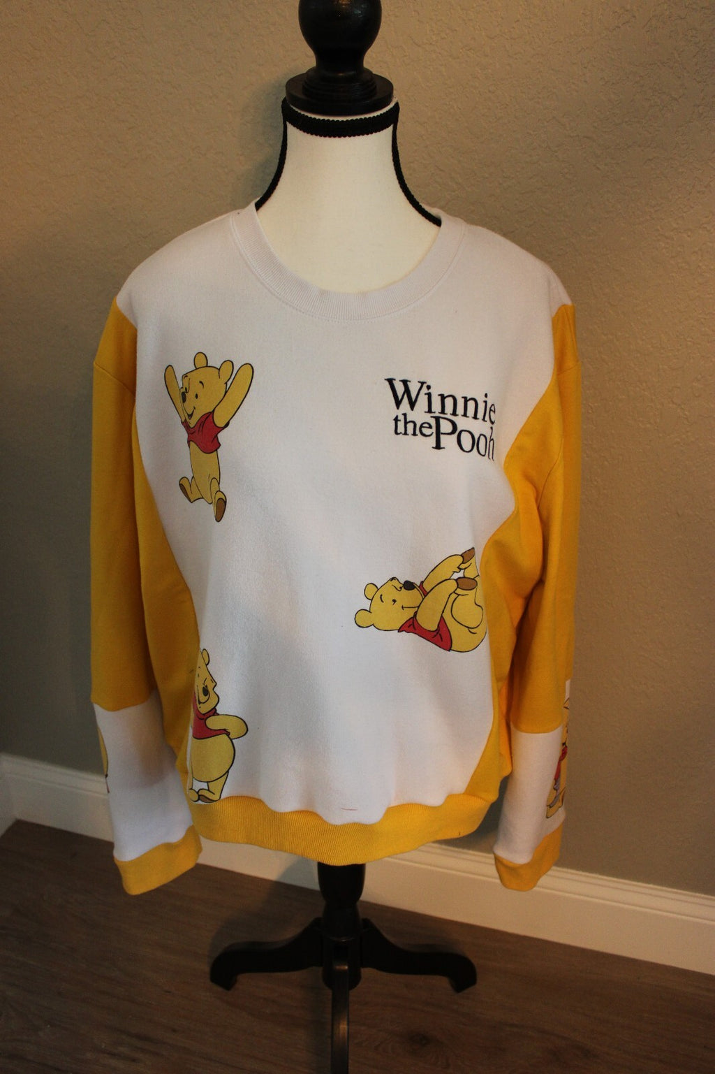 Winnie the Pooh Yellow and White Graphic Sweatshirt