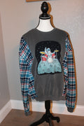 Crewneck Sweatshirt with Plaid Sleeves and Astronaut Drum Graphic, Size L