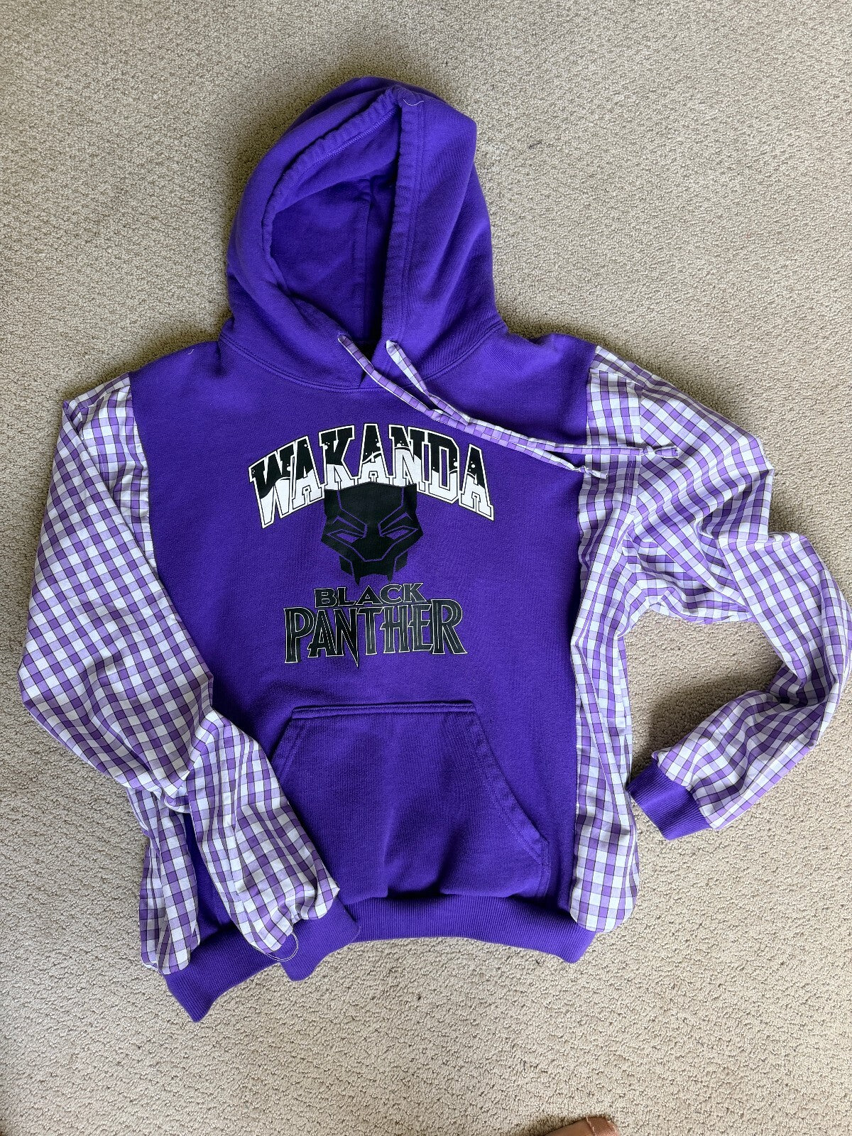 Purple Black Panther Wakanda Hoodie with Checkered Sleeves, Size Large