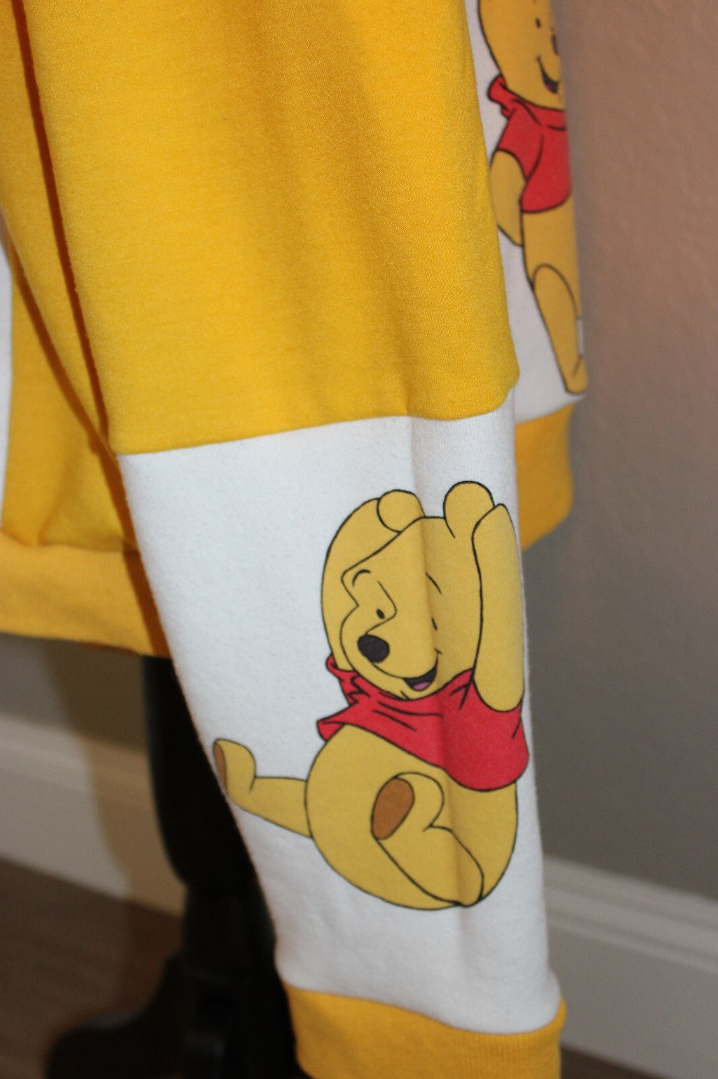 Winnie the Pooh Yellow and White Graphic Sweatshirt