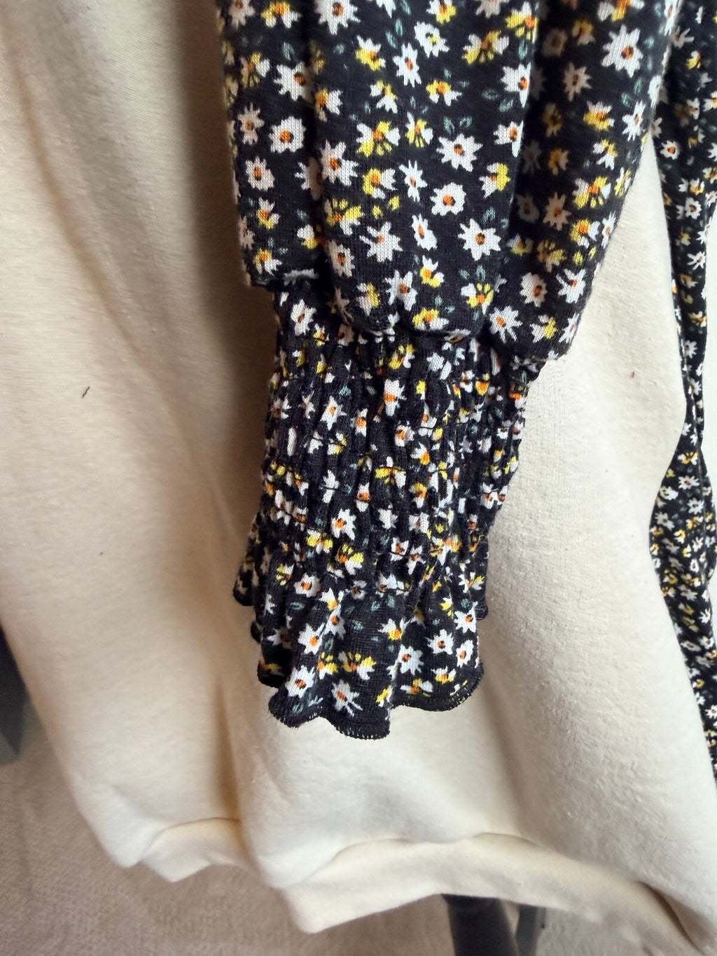 Women's Casual Beige Sweatshirt w/ Floral Print Sleeves & 'i need a diet coke.' embroidered