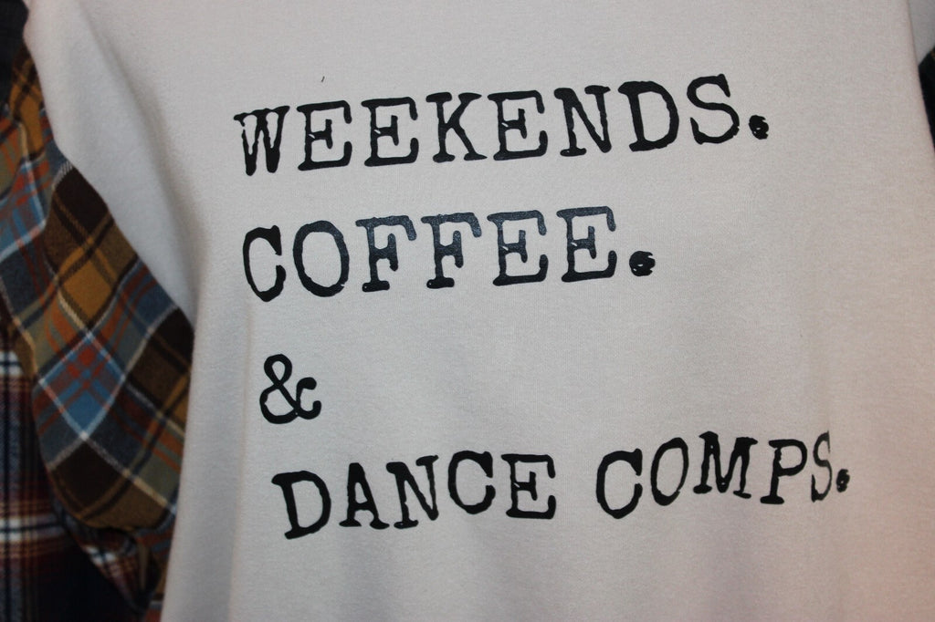 XL Beige Sweatshirt with Plaid Sleeves and 'Weekends. Coffee. & Dance Comps.' Print